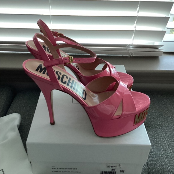 Moschino Logo Sole Platform Sandal (Women) 9US / 39EU - Picture 9 of 14